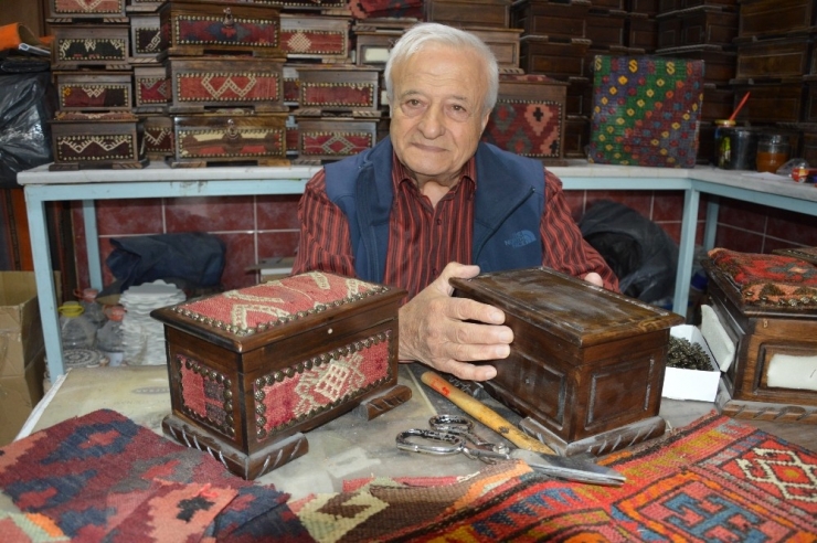 Tokat’tan Amerika’ya Minyatür Ceviz Sandığı İhracatı