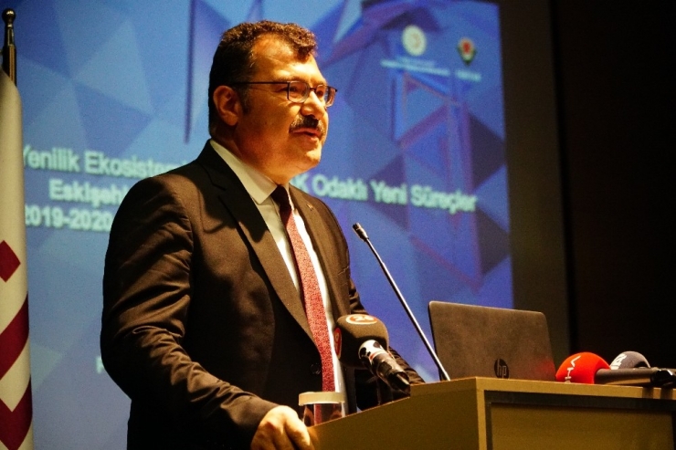 Estü’de 2019-2020 Eğitim Öğretim Yılı Tübitak Başkanı Mandal’ın İlk Ders Sunumu İle Başladı