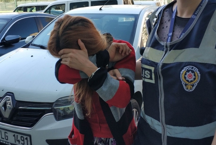 Yaşından Çok Hapis Cezası Bulunan Kadın Yakalandı