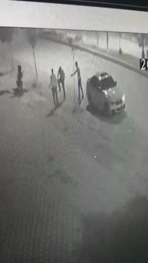 Silahla Vurup Dövdüler