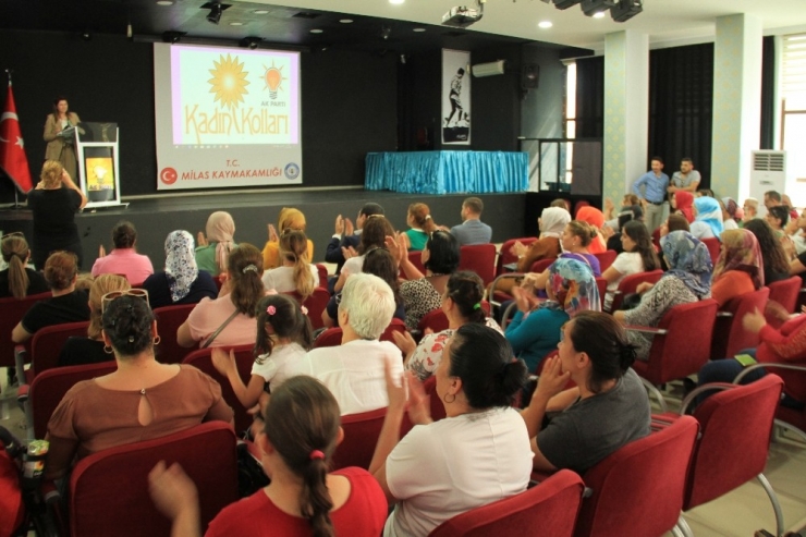 Ak Parti Milas İlçe Kadın Kolları Aşure Etkinliği Düzenledi