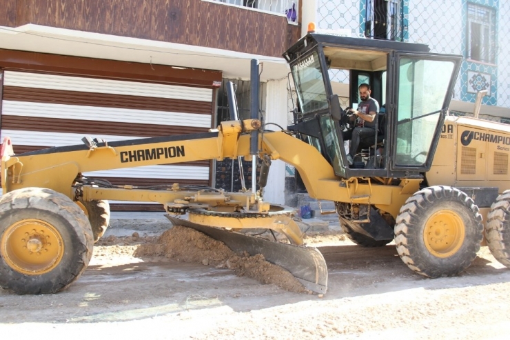 Eyyübiye’de Yol Yapım Atağı