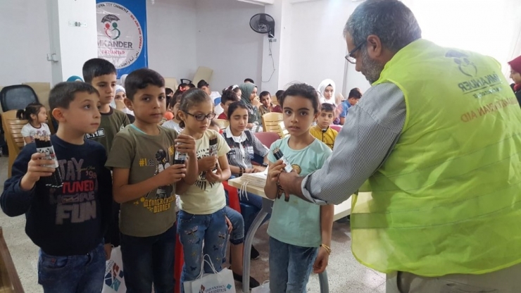 İmkander’den 500 Yetim Çocuğa Kırtasiye Yardımı