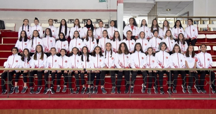 Ayvalıklı Antrenöre Taekwondo’da Milli Görev