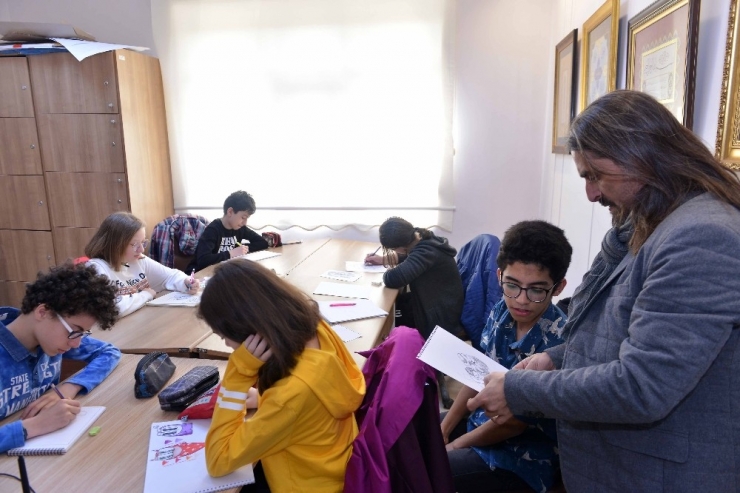 Karikatür Okulu’na Başvurular Devam Ediyor