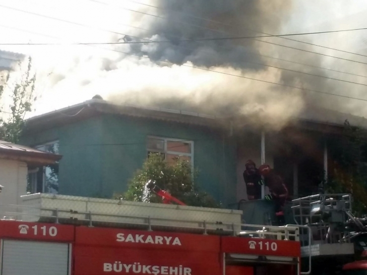 Suriyeli Ailenin Evinde Korkutan Yangın