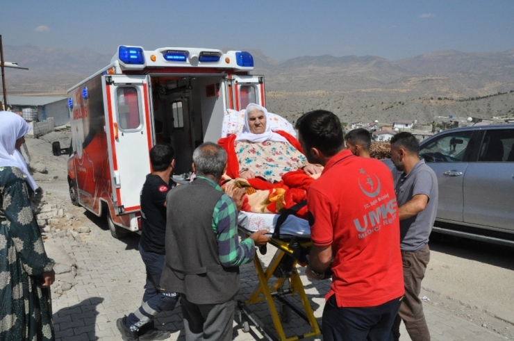 152 Kiloluk Kadın Obez Ambulansla Taşındı