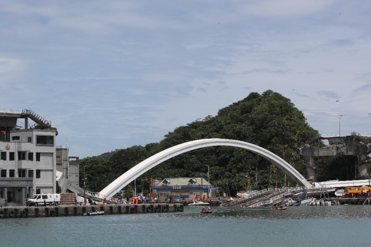 Tayvan’da Köprü Çöktü: En Az 10 Yaralı