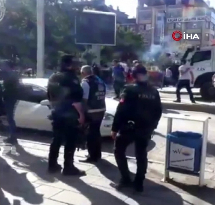 Van’da Zabıta Seyyar Satıcı Arasında Gerginlik