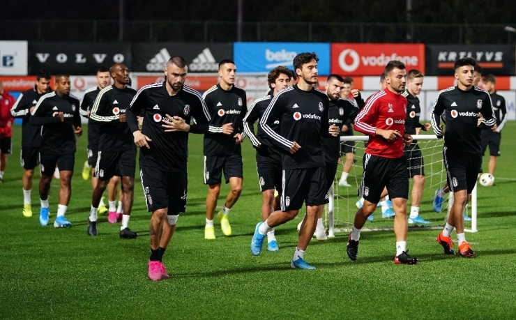 Beşiktaş, Wolverhampton Hazırlıklarını Tamamladı