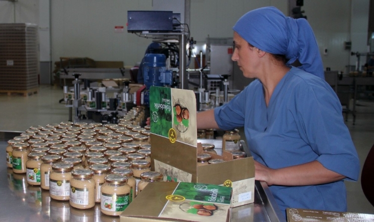 Fiskobirlik Alıp, Üretip, Satıyor