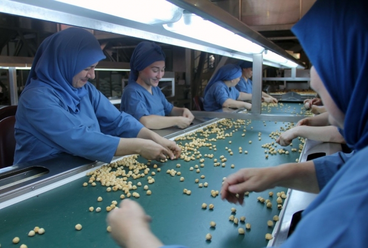 Fiskobirlik Alıp, Üretip, Satıyor