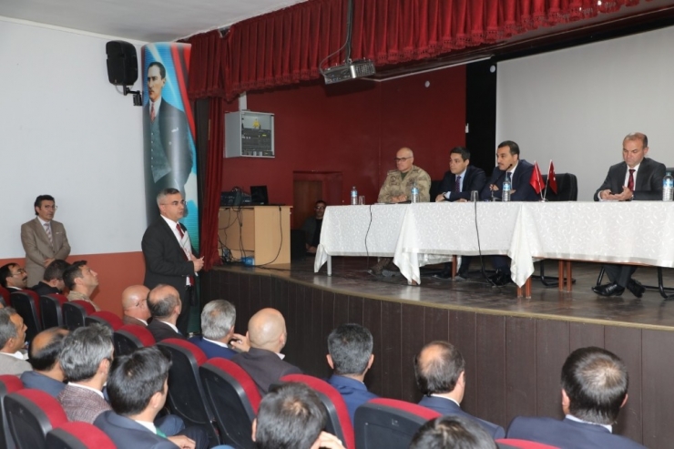 Kars Valisi Türker Öksüz, Selimli Muhtarlarla Buluştu