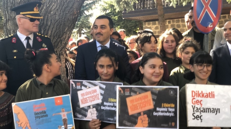 Kars’ta, “Yaya Güvenliğinin Nöbetçisiyiz” Etkinliği