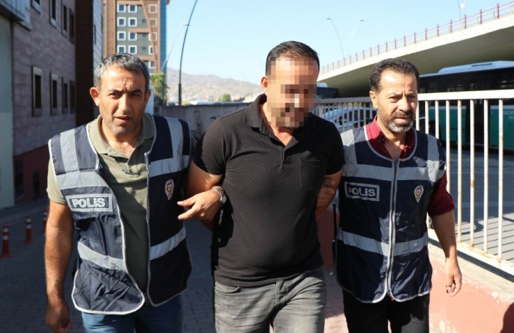 30 Bin Tl’ye Sattıkları Kepçeyi Kaçırıp Dolandırdılar