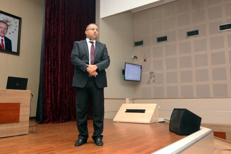 Kamu Kurumu Personellerine Eğitim