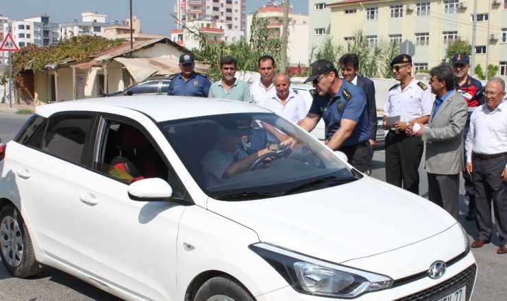 Erdemli’de ‘Yaya Önceliği’ Denetimi