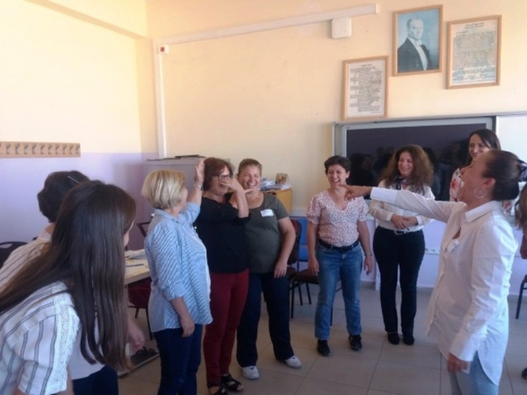 Ayvalık’ta “Çözüm Odaklı İletişim Eğitimi”