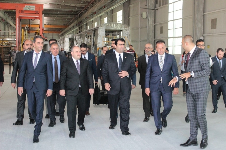 Bakan Varank, Kuveyt Ticari Ve Sanayi Bakanı El-roudan’a Aso 1. Osb’yi Gezdirdi