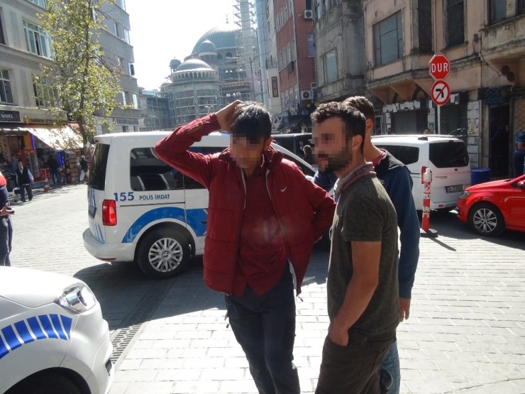 Sokak Köpeği Yüzünden Çıkan Tartışmada Kan Aktı