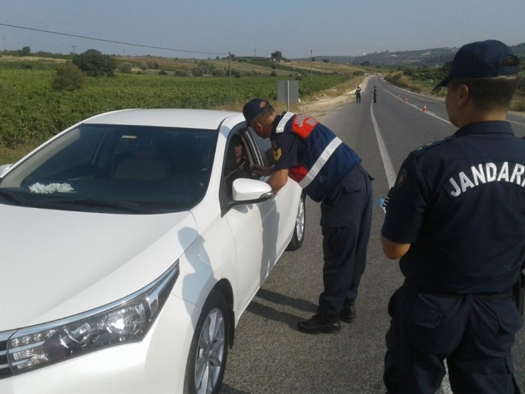 Jandarmadan Sürücülere "Telefonla Konuşmayın" Uyarısı
