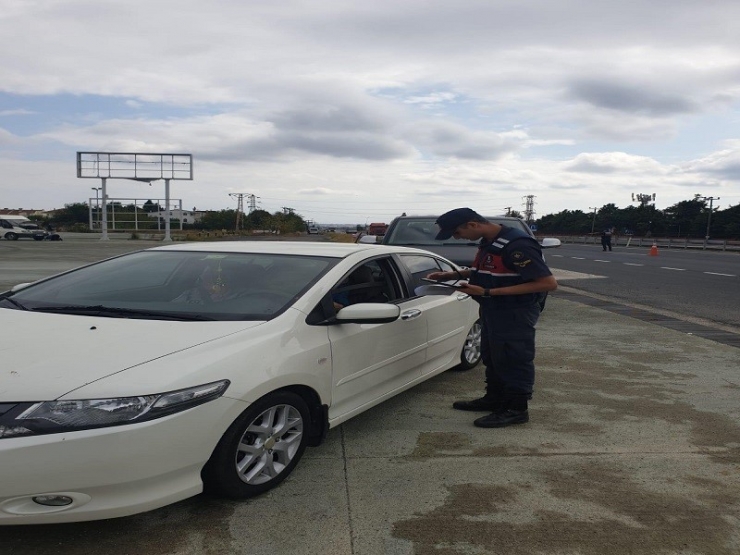 Sigara İçen Sürücülere Para Cezası