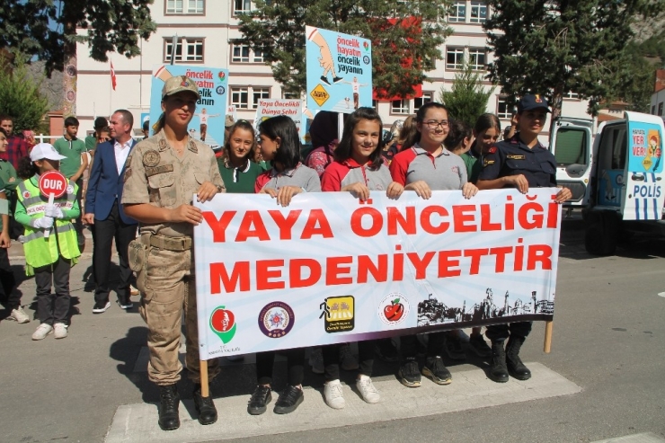 Yaya Önceliği İçin Nöbet Tuttular