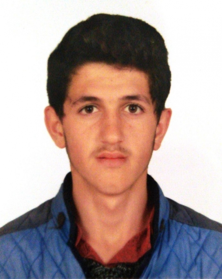 17 Yaşındaki Genç 24 Gündür Kayıp