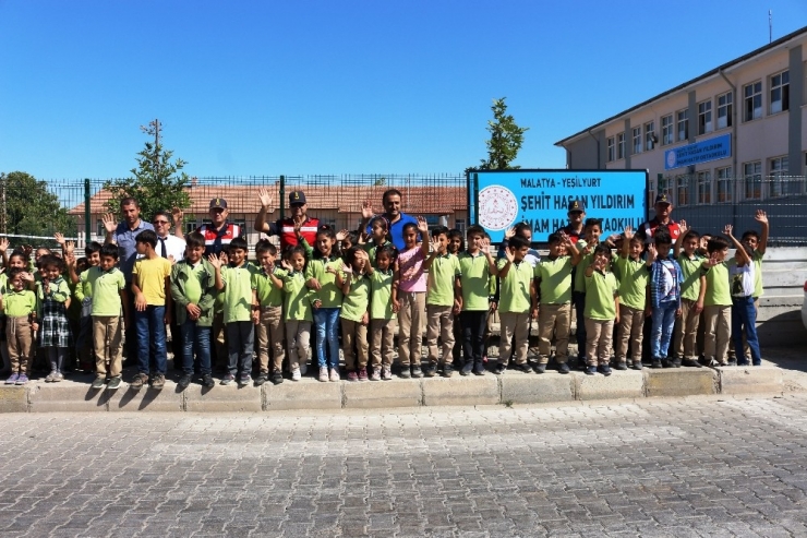 Jandarmadan ‘Yaya Geçidi Nöbeti’