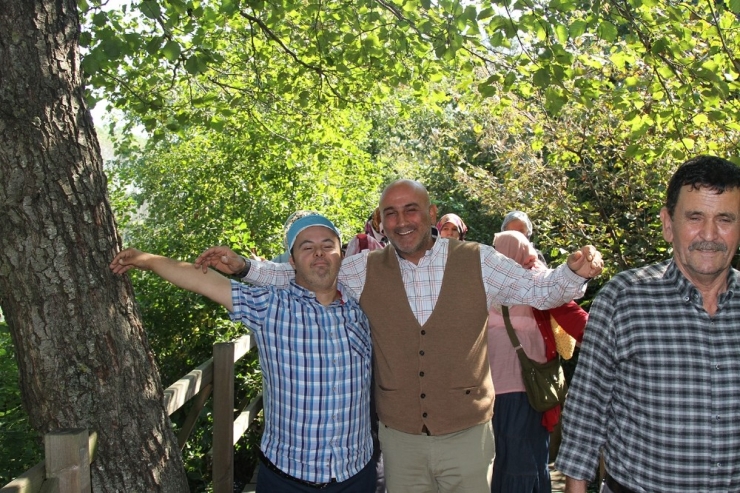 Engelsiz Yürekler Adımlarını Dostluk İçin Attı