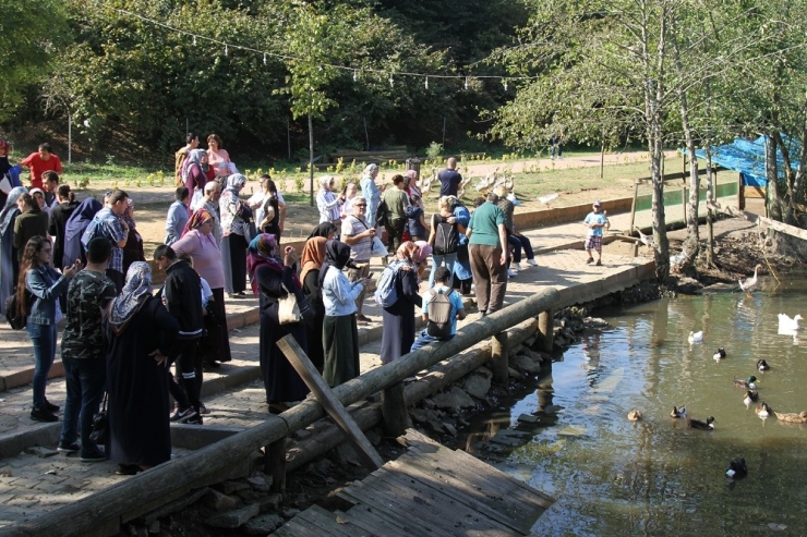 Engelsiz Yürekler Adımlarını Dostluk İçin Attı