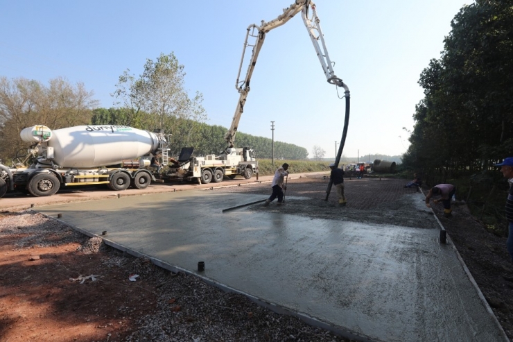 Adapazarı’nda Yeni Spor Sahaları Oluşturuluyor