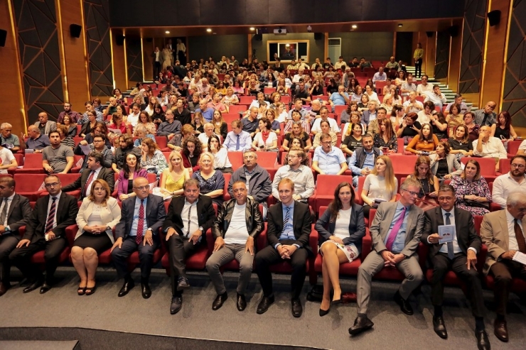 Ataşehir’de Yeni Sanat Sezonu Gençlerin Notalarıyla Açıldı