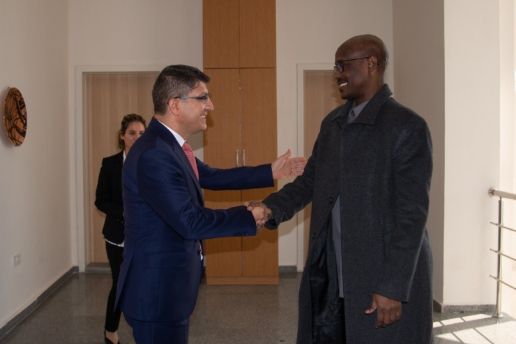 Çad Büyükelçisinden Rektör Taş’a Ziyaret