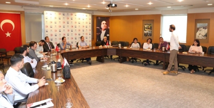 Başkan Memişoğlu: “Hedefimiz İhracatçı Sektörlerimizi Güçlendirmek”