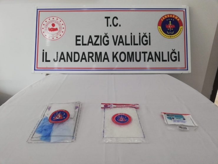 Jandarma 136 Bin Tl’lik Sentetik Uyuşturucu Ele Geçirdi