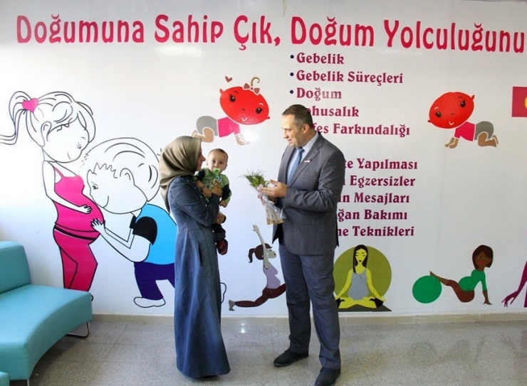 Sağlık İdarecilerinden Hastane Servislerine Ziyaret