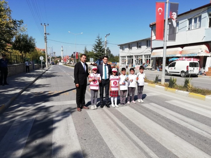 Miniklere Yaya Yolu Eğitimi Verildi