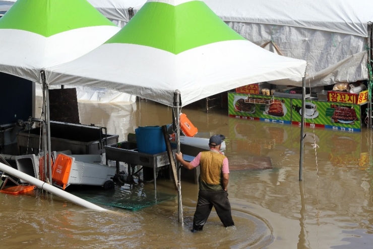 Güney Kore’yi Mitag Tayfunu Vurdu: 6 Ölü, 4 Yaralı