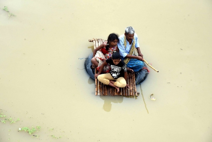 Hindistan’da 3 Günlük Sel Bilançosu: 73 Ölü