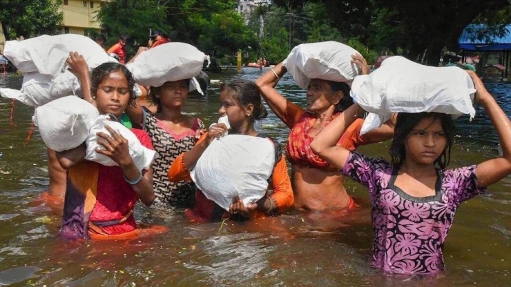 Hindistan’da 3 Günlük Sel Bilançosu: 73 Ölü