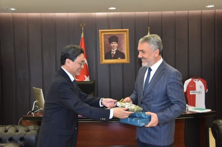 Japon Üniversitesi Omü İle İş Ve Güç Birliği Yapmak İstiyor