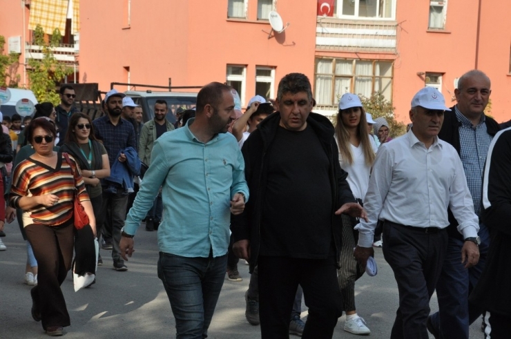 Kars’ta Sağlıklı Yaşam Yürüyüşü Yapıldı
