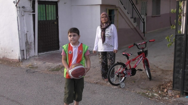 Potanın Genç Yıldızları Yüreklere Dokundu