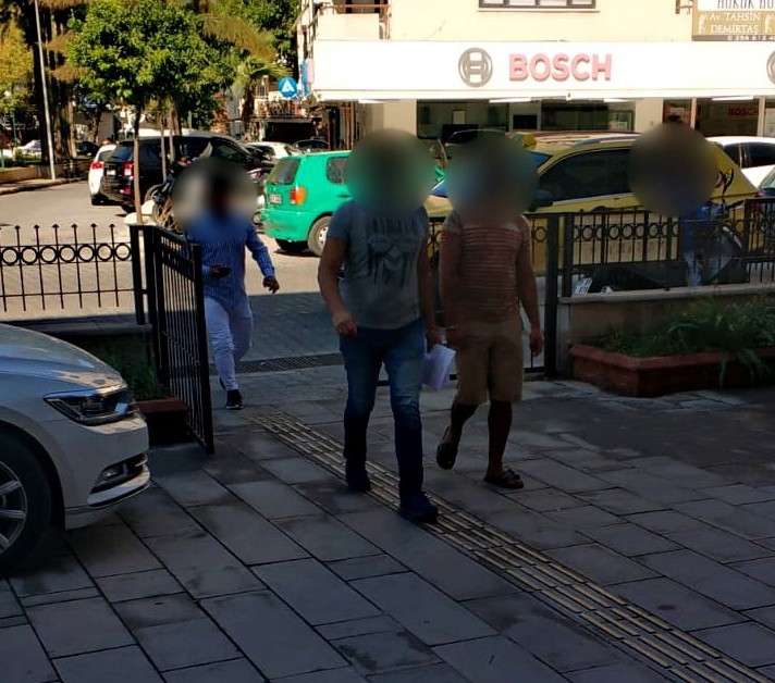 Kuşadası’nda 8 Ayrı Suçtan Da Aranan Cezaevi Firarisi Yakalandı