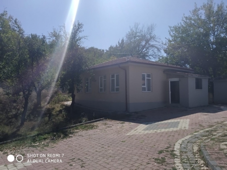 Deprem Sonrası Okul Kapatıldı