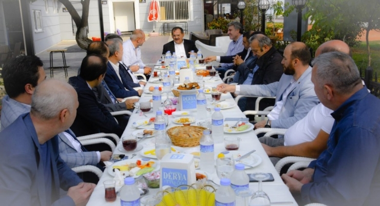 Başkan Demir: "Samsunspor’u Hak Ettiği Yerde Görmek İstiyoruz”