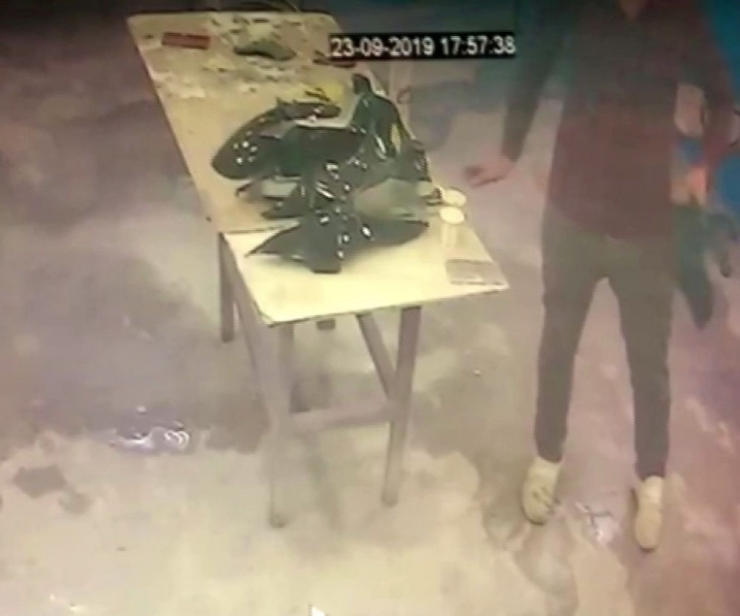 Dilendiği İş Merkezinde Cep Telefonu Çaldı