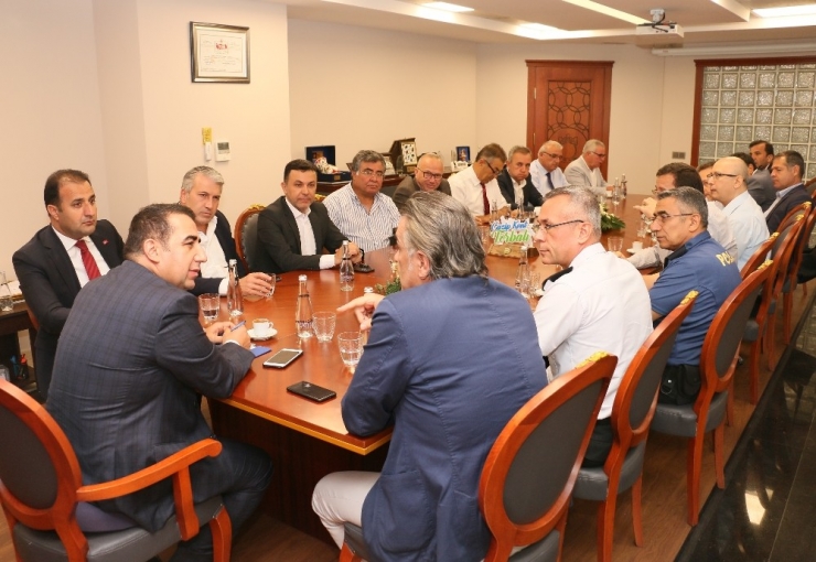 Yeni Kaymakam ‘Devler’ İle Buluştu