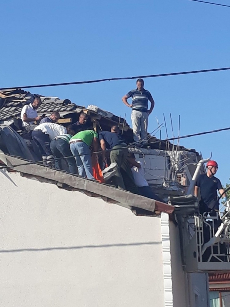 Yüksek Gerilime Kapılarak Hayatını Kaybetti